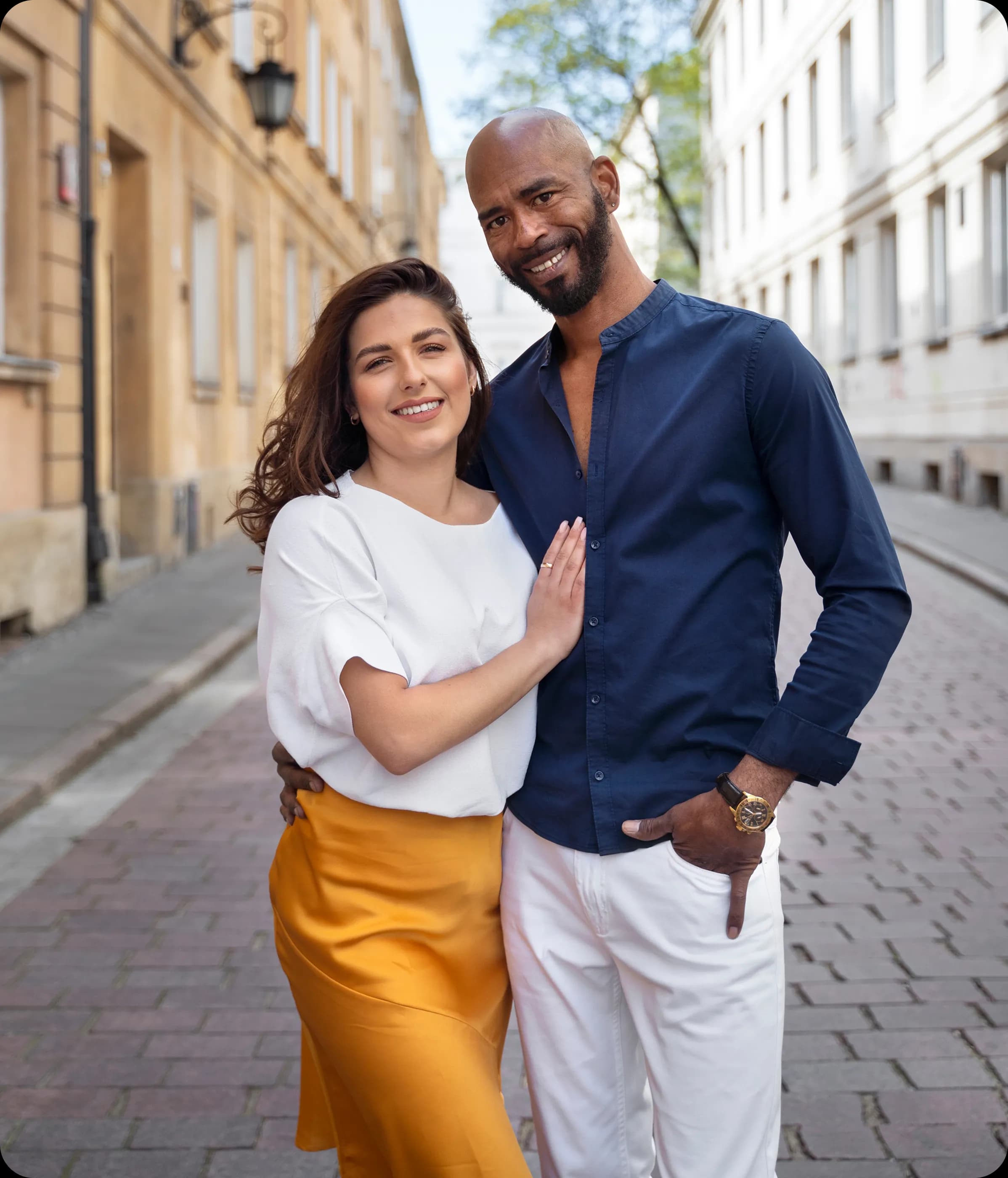 Couple using Social Contract